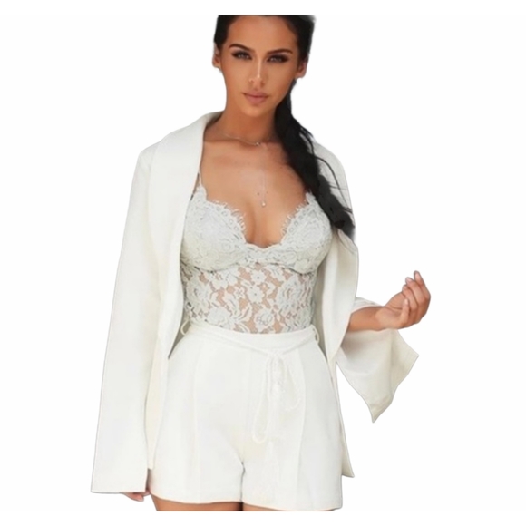 Carli Bybel x Missguided Crochet Bralet - Picture 1 of 7